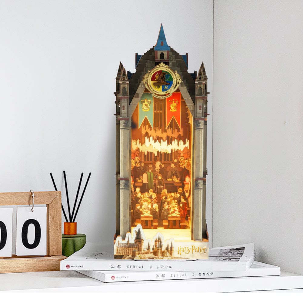 Book Nook Kits 534 Pieces | 19.3×10.9×26.9cm (7.6" x 4.3" x 10.6") The Great Hall - DIY Book Nook Kit